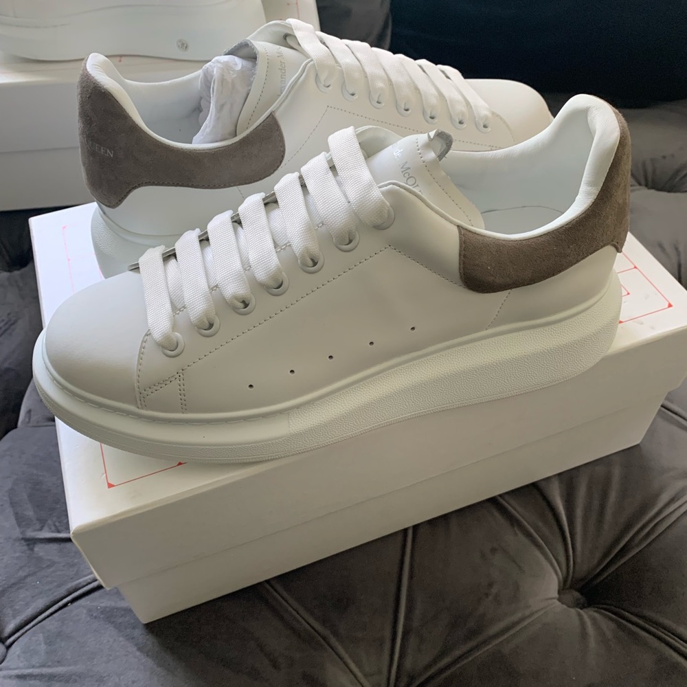 Alexander McQueens Size 45